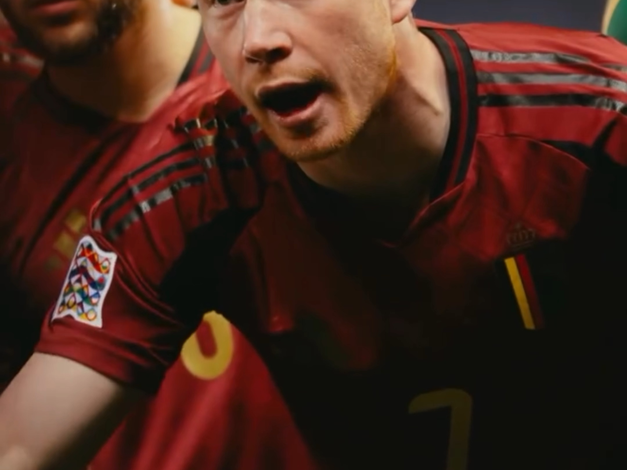 德布劳内回归赛场，回归赛场首场状态亮眼，中国队观众沸腾！